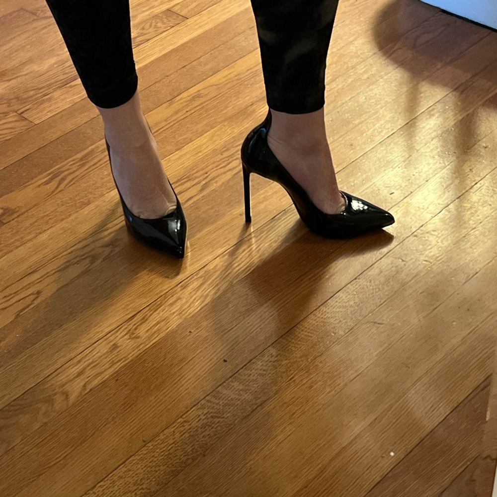 Saint Laurent Glossy Black Heels - Picture 7 of 11